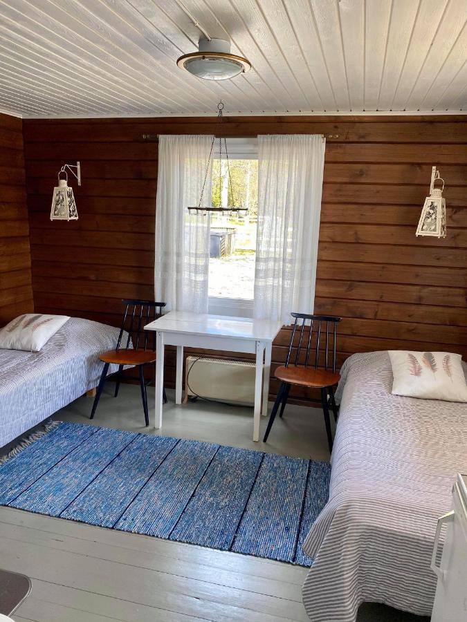 Hotel Huhtaniemen Moekkikylae à Veteli Extérieur photo
