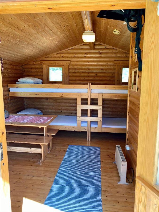 Hotel Huhtaniemen Moekkikylae à Veteli Extérieur photo