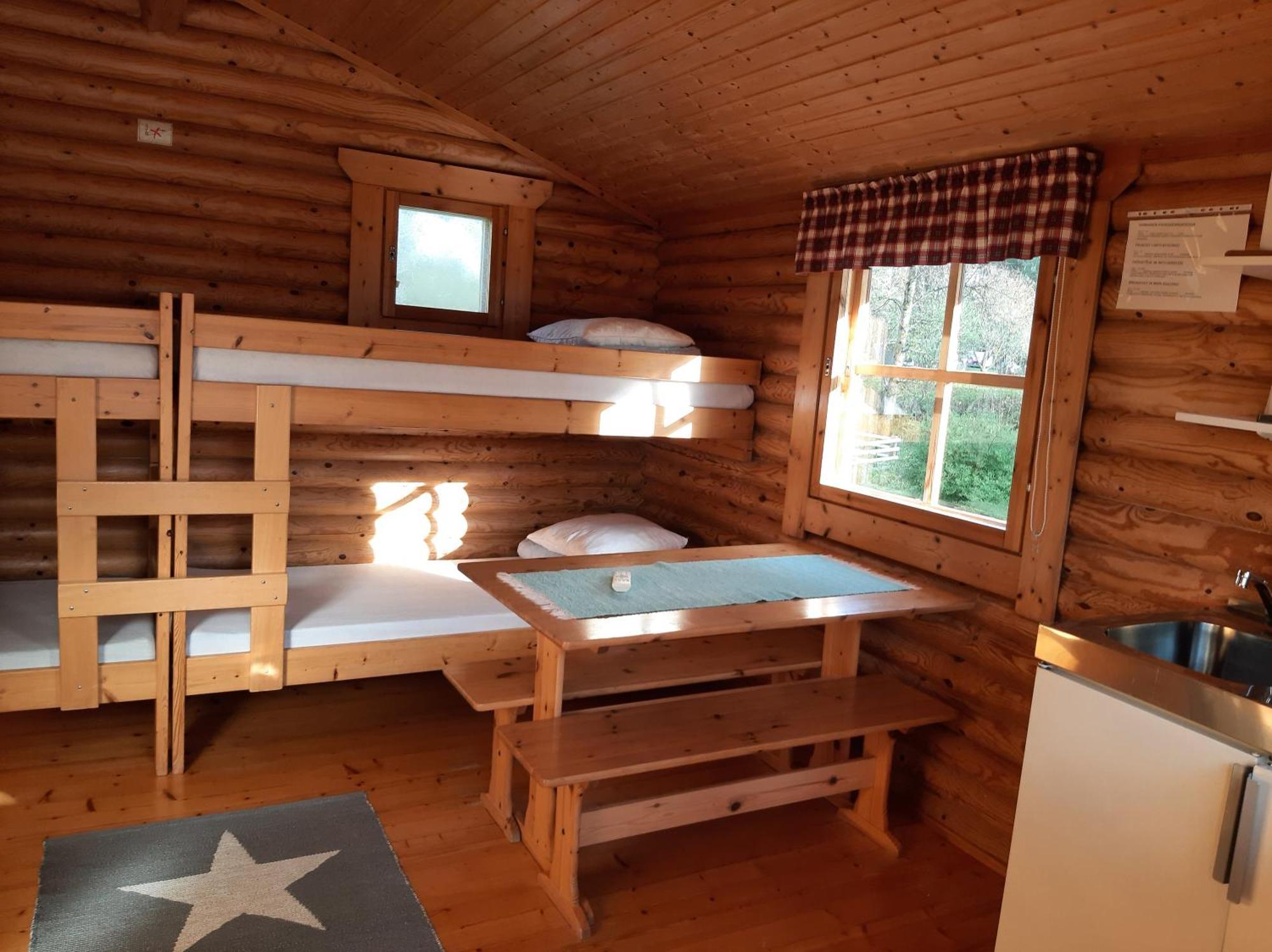 Hotel Huhtaniemen Moekkikylae à Veteli Extérieur photo