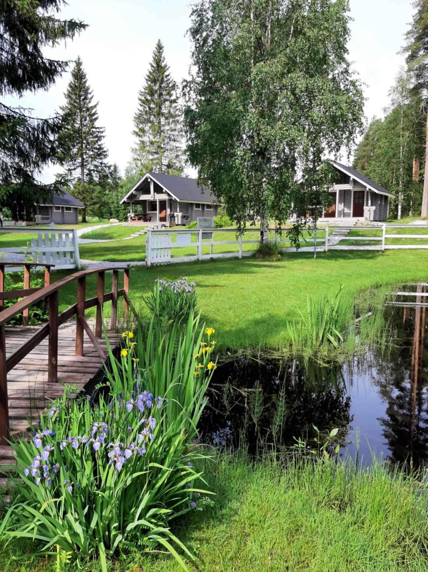 Hotel Huhtaniemen Moekkikylae à Veteli Extérieur photo