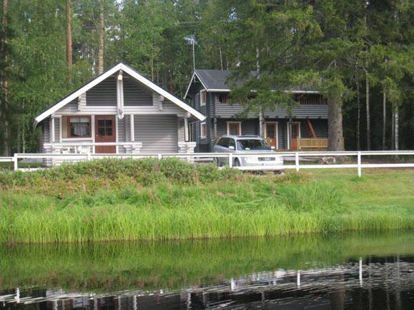 Hotel Huhtaniemen Moekkikylae à Veteli Extérieur photo